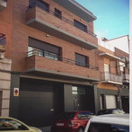 Casa tradicional con acabados residenciales